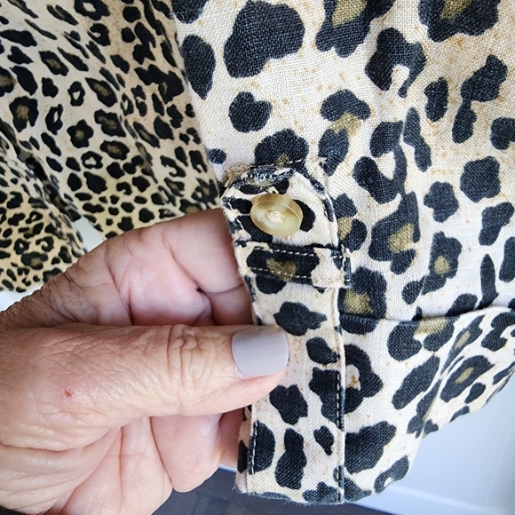 Jones New York Sport Petites Leopard Glam Print Button Down Sz PM - Picture 7 of 9